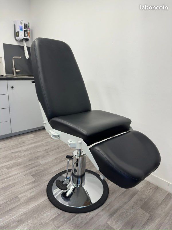 Image(s) de l'annonce fauteuil prélèvement sanguin promotal excellent état