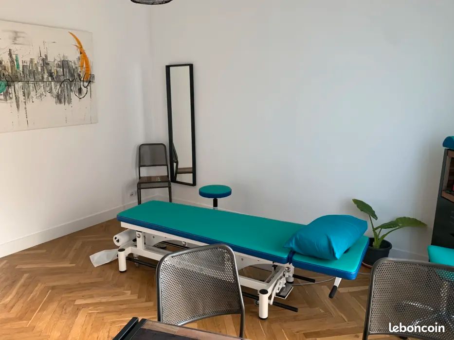 Image(s) de l'annonce Table d'osteopathie ou de Kine