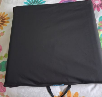 Image(s) de l'annonce coussin prévention des escarres VISCO parfait état