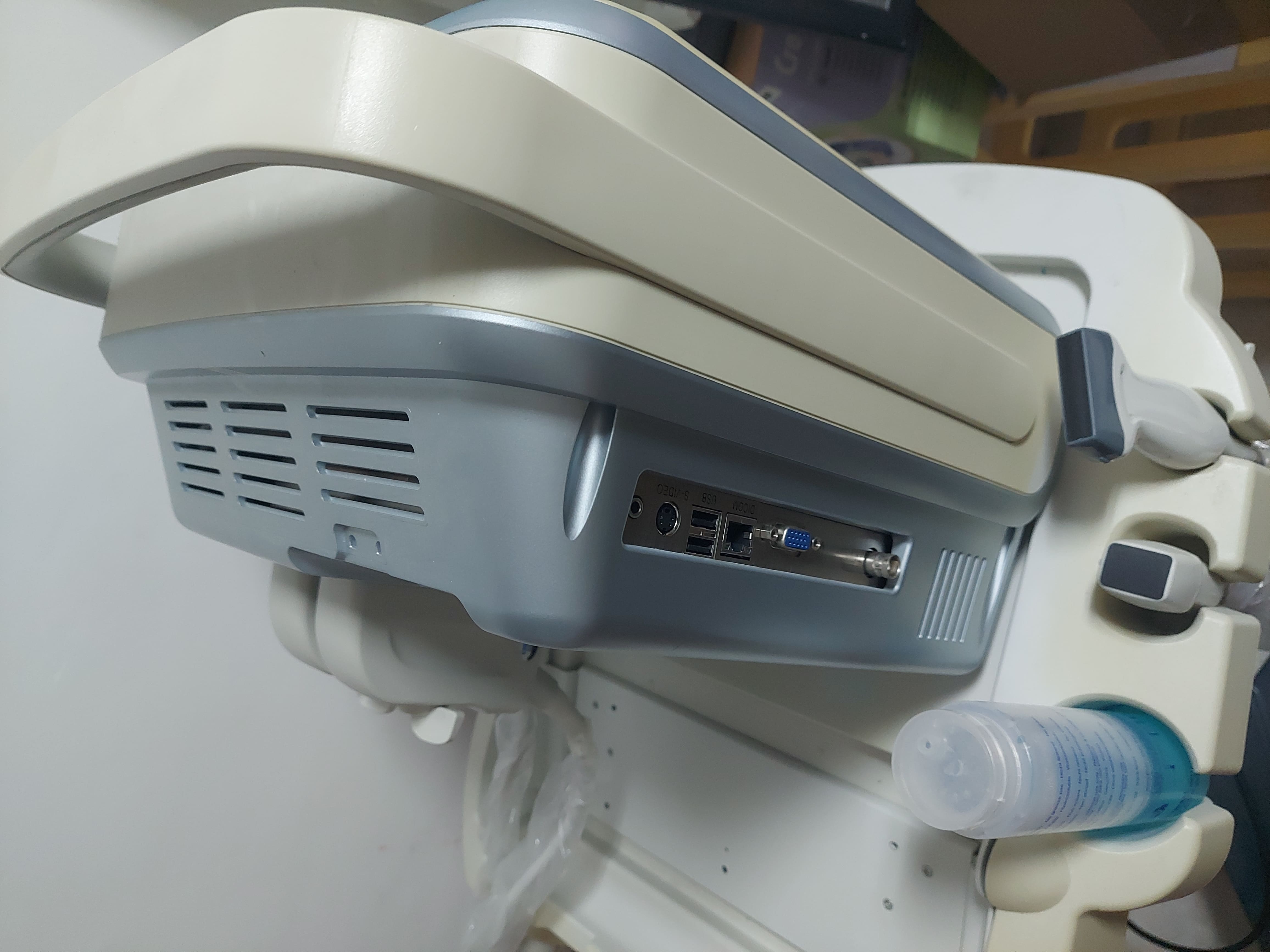 Image(s) de l'annonce ECHOGRAPHE CARDIO-VASCULAIRE