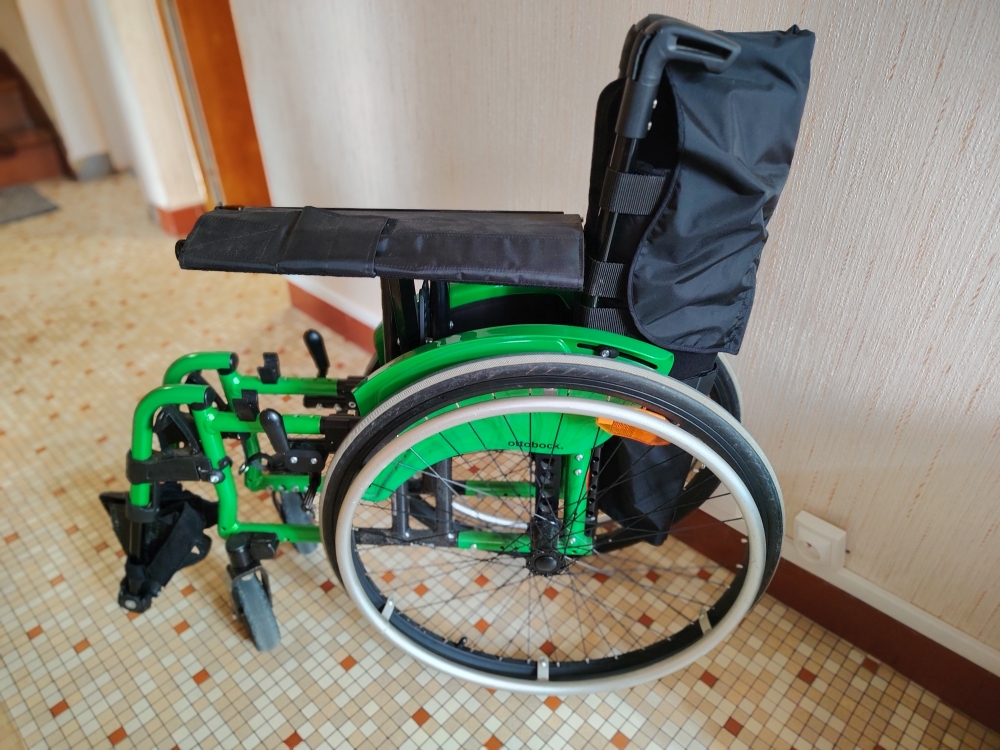 Image(s) de l'annonce Fauteuil roulant