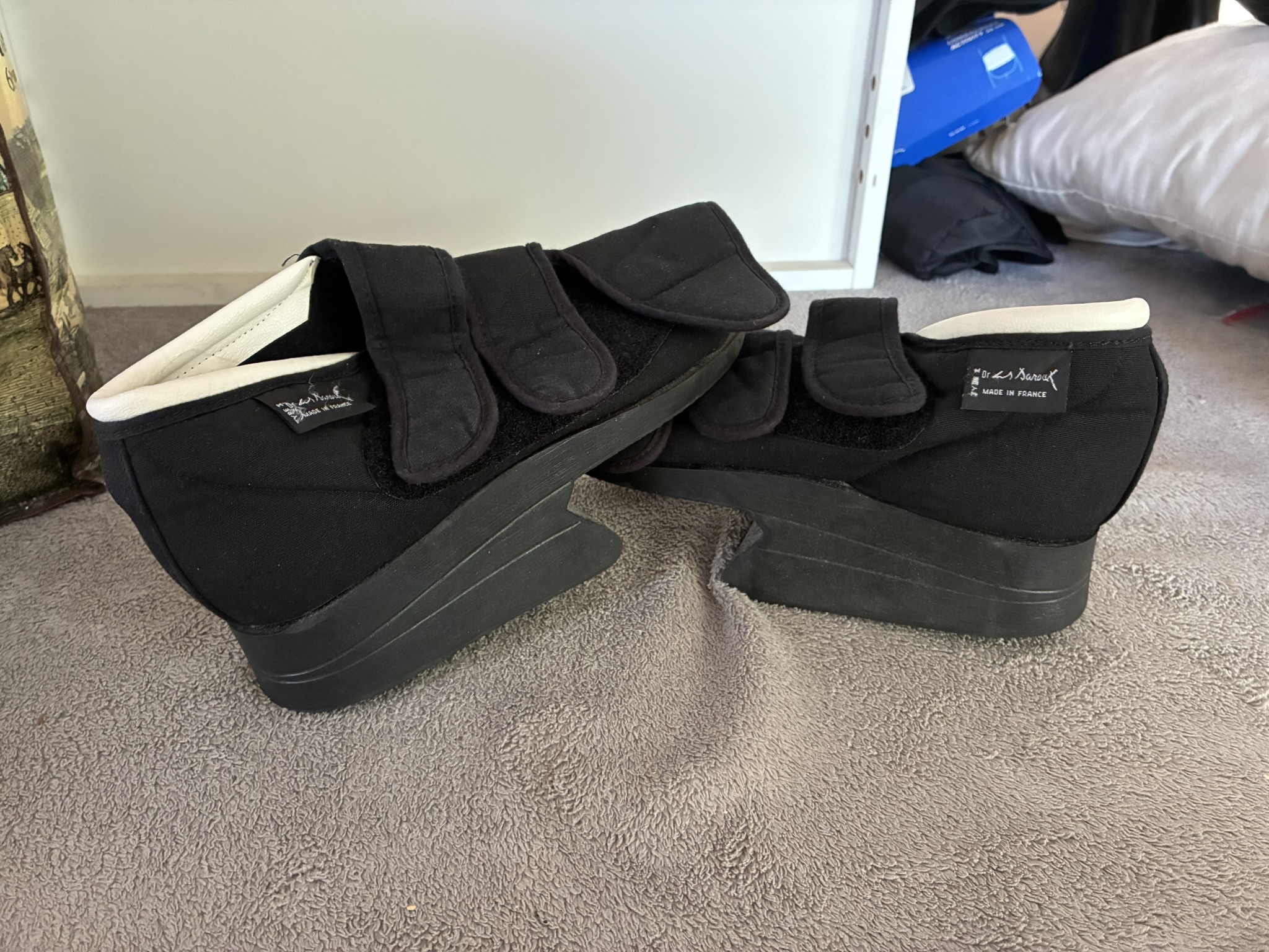 Image(s) de l'annonce Chaussures orthopédiques de décharge Barouk Type 1 velcro taille 39/40 – Très bon état