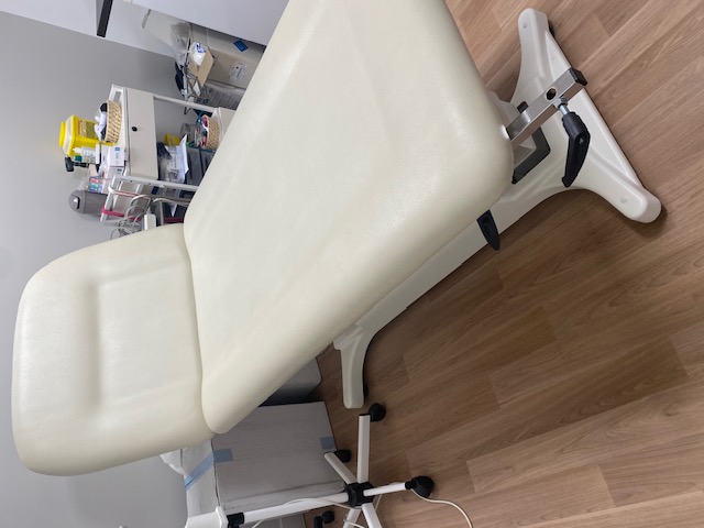 Image(s) de l'annonce Divan médical électrique 2 pans Licata