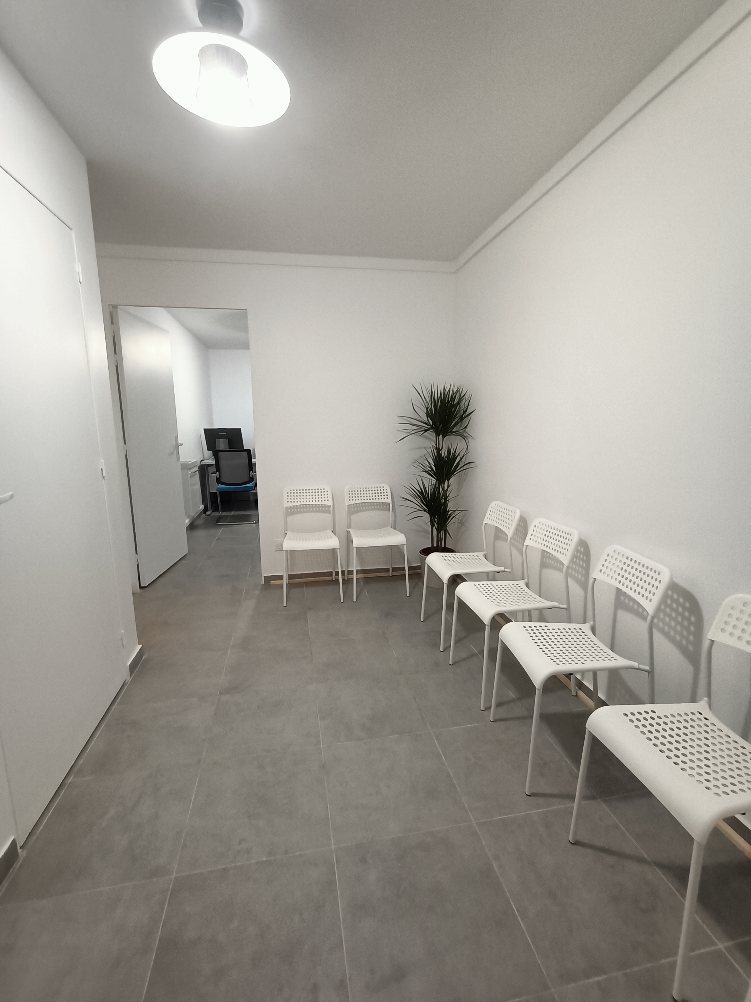 Image(s) de l'annonce Cabinet médical disponible pour l'installation à Saint Denis