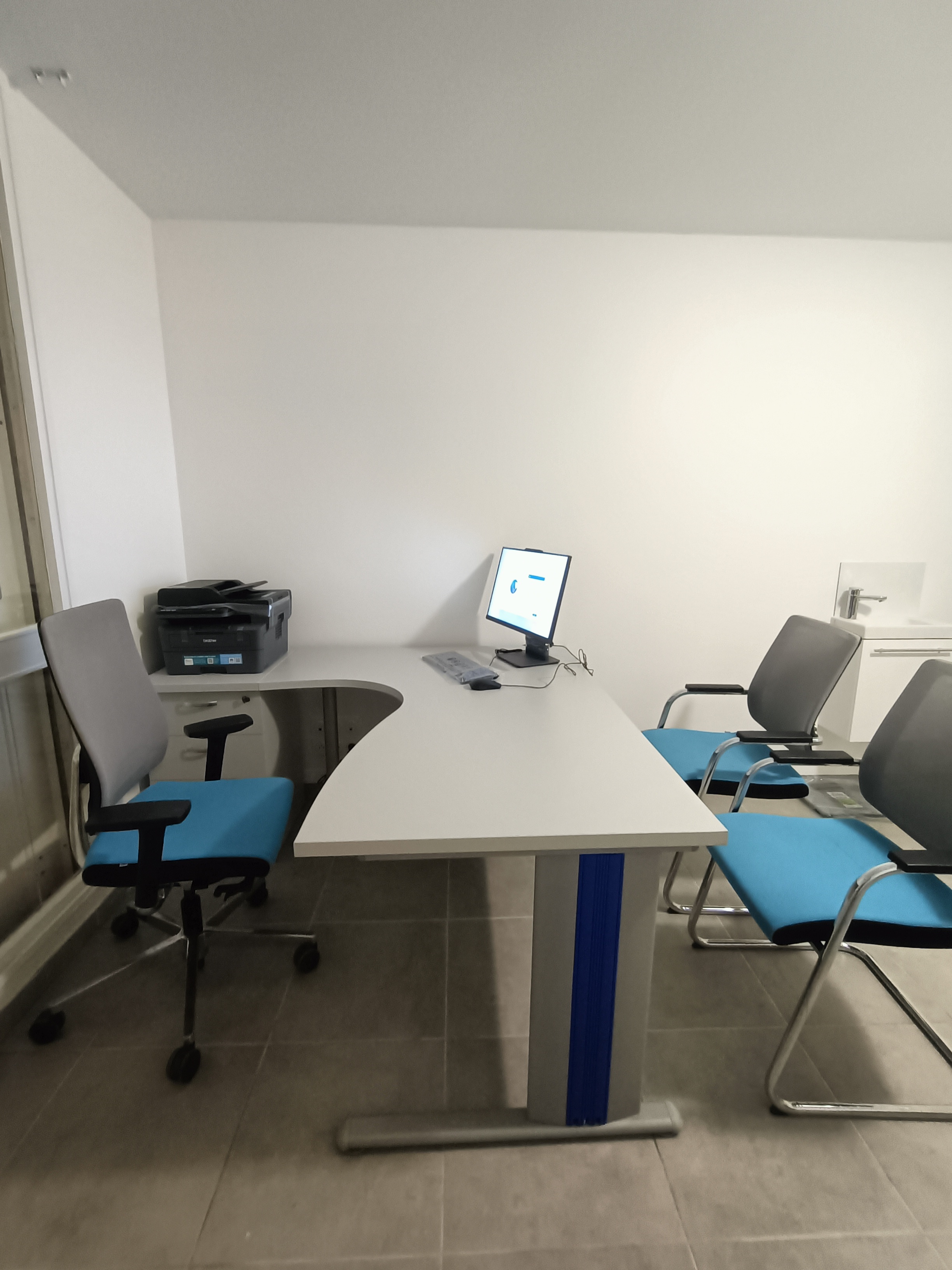 Image(s) de l'annonce Cabinet médical disponible pour l'installation à Saint Denis