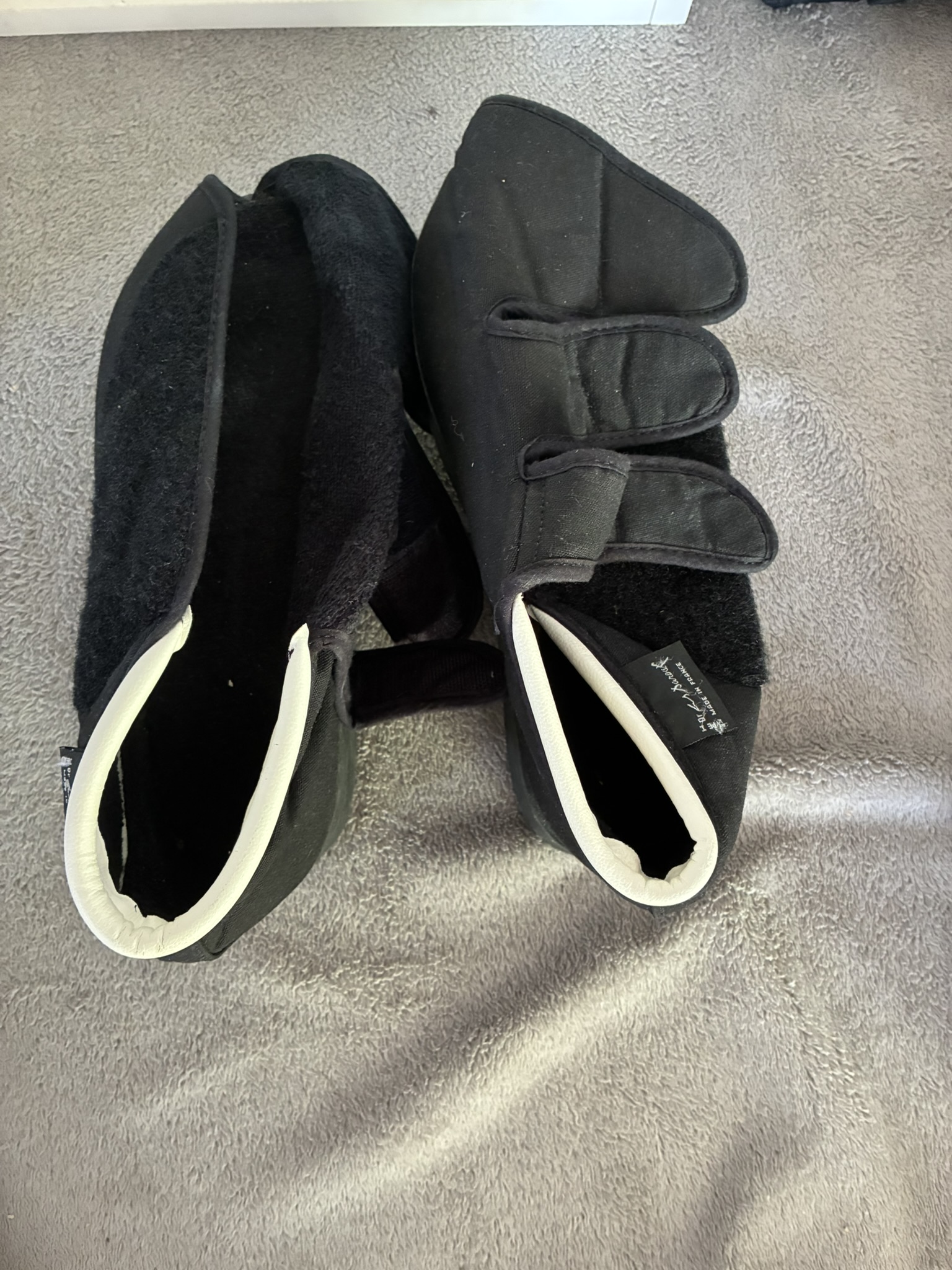 Image(s) de l'annonce Chaussures orthopédiques de décharge Barouk Type 1 velcro taille 39/40 – Très bon état