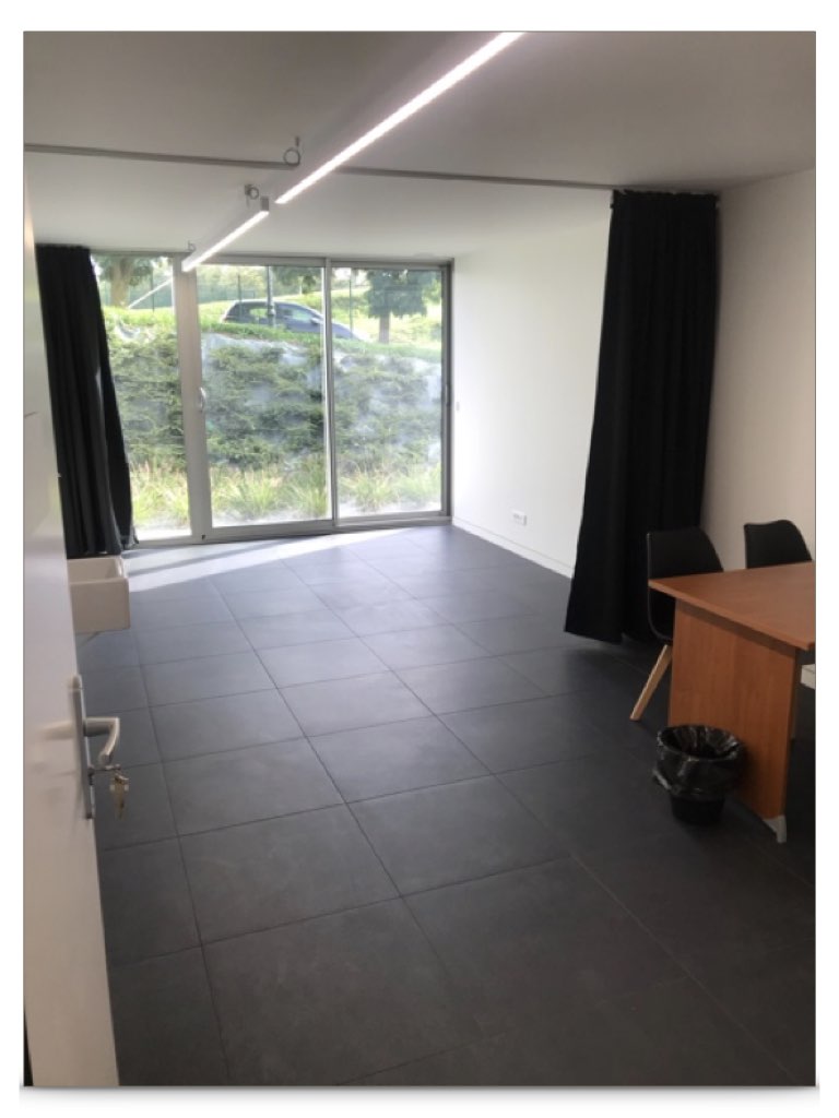 Image(s) de l'annonce Location Box Medical 26m2 dans Pole Medicale à Boissy l'Aillerie