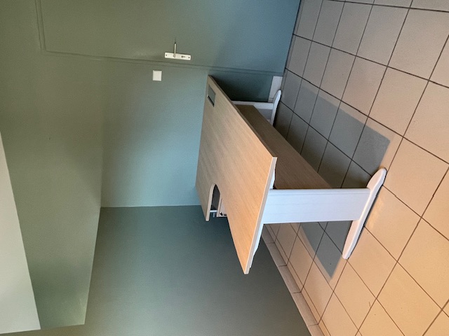 Image(s) de l'annonce bureau  avec retour  et caisson à tiroirs