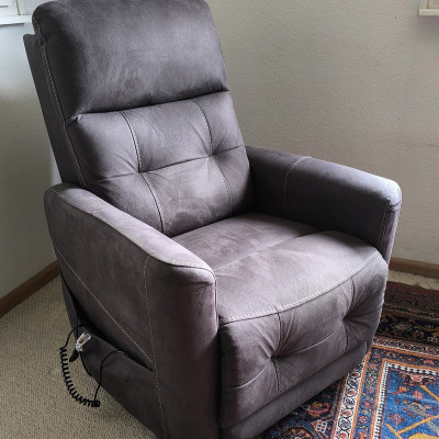 Image(s) de l'annonce Fauteuil releveur