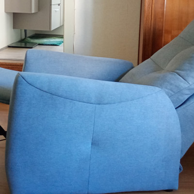 Image(s) de l'annonce Fauteuil relax a telecomande