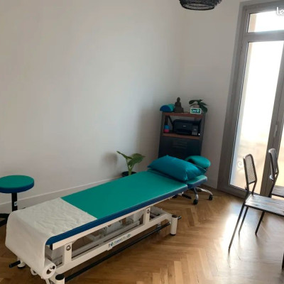 Image(s) de l'annonce Table d'osteopathie ou de Kine
