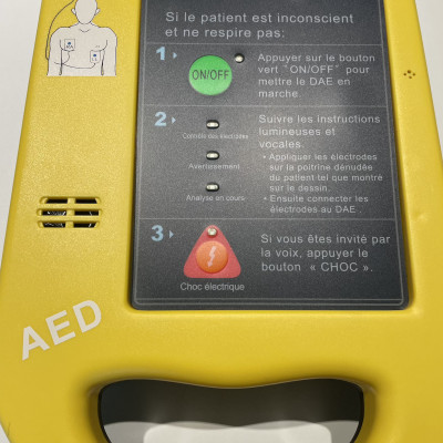 Image(s) de l'annonce Défibrillateur Neuf AED 7000