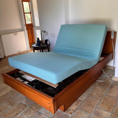 Image(s) de l'annonce Lit releveur à hauteur variable Eurodesign