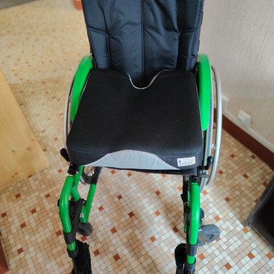 Image(s) de l'annonce Fauteuil roulant