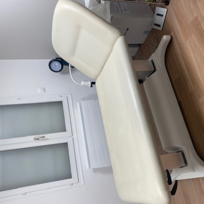 Image(s) de l'annonce Divan médical électrique 2 pans Licata