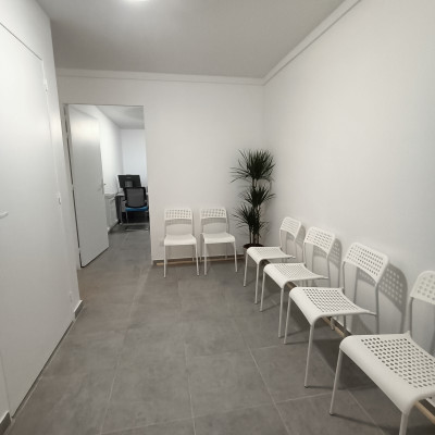 Image(s) de l'annonce Cabinet médical disponible pour l'installation à Saint Denis