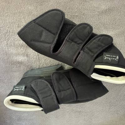 Image(s) de l'annonce Chaussures orthopédiques de décharge Barouk Type 1 velcro taille 39/40 – Très bon état