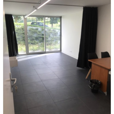 Image(s) de l'annonce Location Box Medical 26m2 dans Pole Medicale à Boissy l'Aillerie