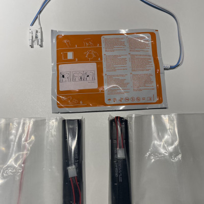 Image(s) de l'annonce Défibrillateur Neuf AED 7000
