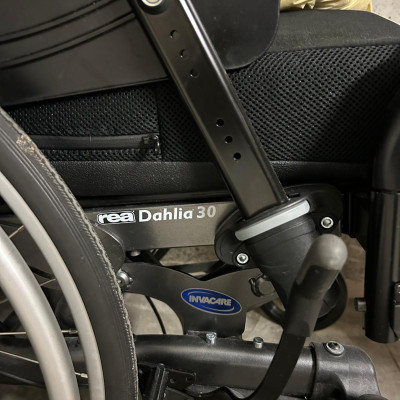 Image(s) de l'annonce Fauteuil roulant Rea Dahlia 30/45 Invacare