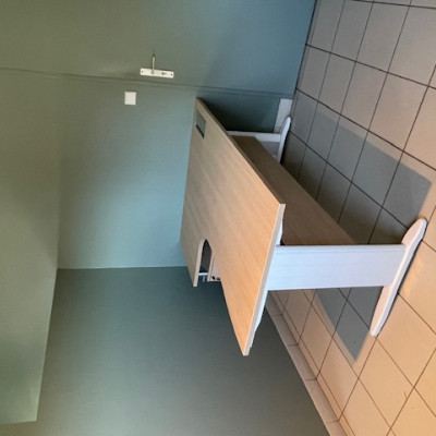 Image(s) de l'annonce bureau  avec retour  et caisson à tiroirs