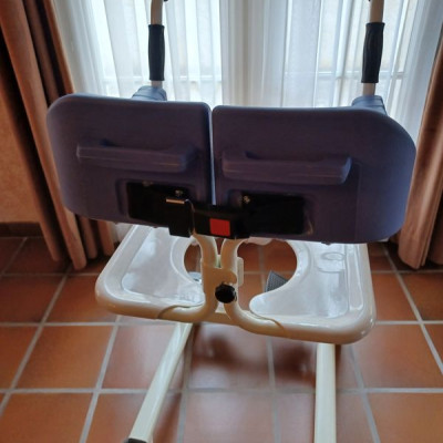 Image(s) de l'annonce FAUTEUIL WC/DOUCHE ET TRANSFERT