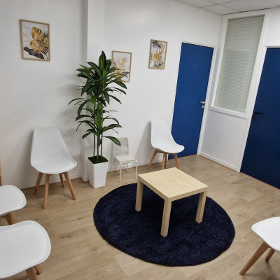 Image(s) de l'annonce A louer Local Paramédical 10 m² + salle d'attente 15 m² partagée