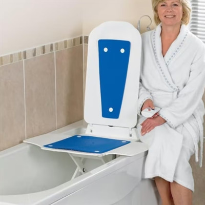 Image(s) de l'annonce Siège élévateur de baignoire pour personne âgée ou handicapée