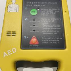 Défibrillateur Neuf AED 7000