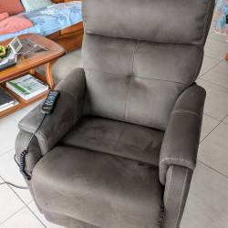 Fauteuil releveur Compact 4 Moteurs Vivalift